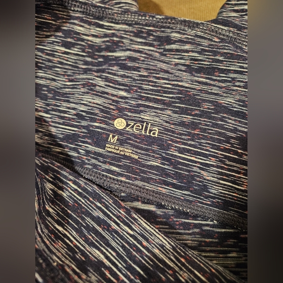 *Like New* Zella Live-In High Waist Crop Leggings - Picture 4 of 5